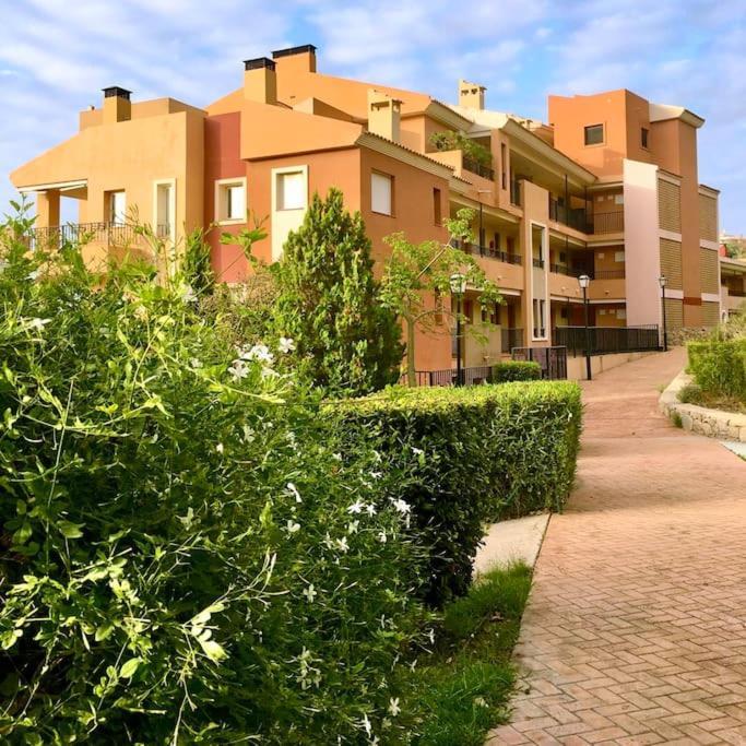 Nice Apartment With Terrace In Bonalba Golf Мучамель Екстер'єр фото